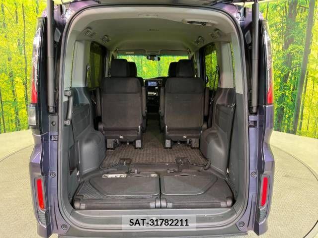 Honda STEP WGN 2018-06 247215-11