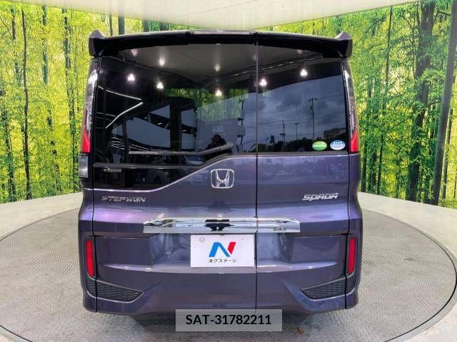 Honda STEP WGN 2018-06 247215-16