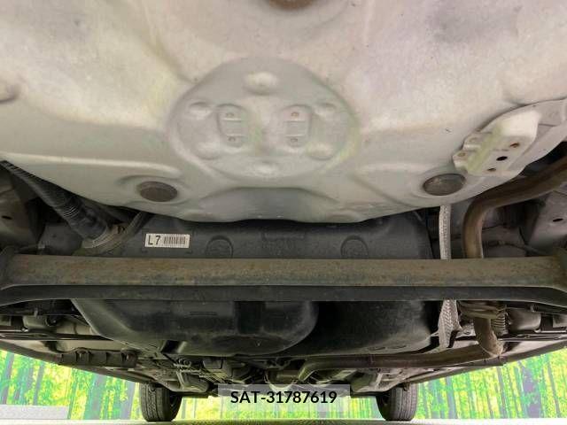 Toyota VITZ 2013-05 376447-18