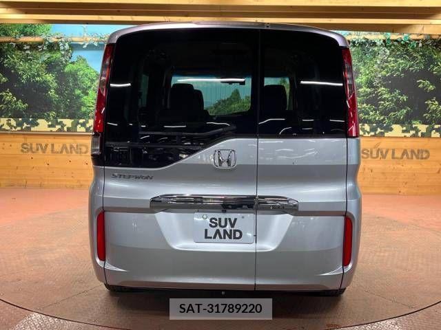 Honda e 2015-07 214334-15