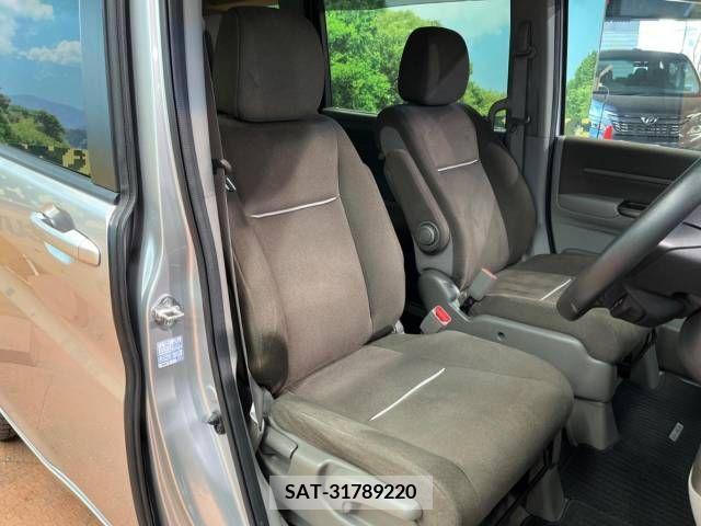 Honda e 2015-07 214334-9