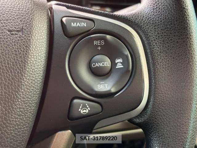 Honda e 2015-07 214334-5