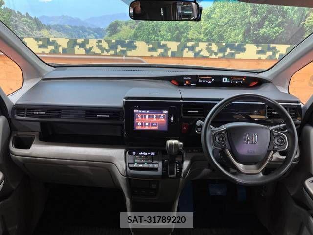 Honda e 2015-07 214334-1