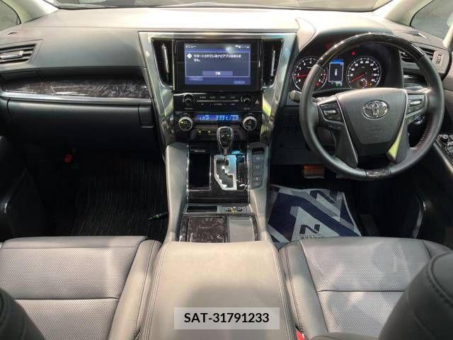 Toyota ALPHARD 2022-08 299563-1