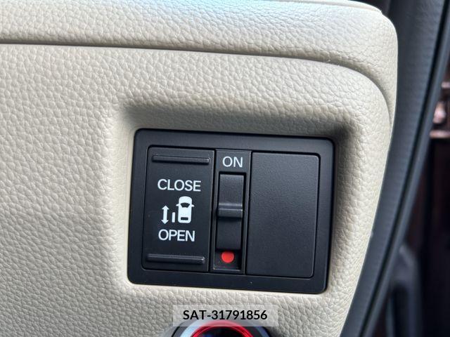 Honda N BOX 2017-11 279661-7