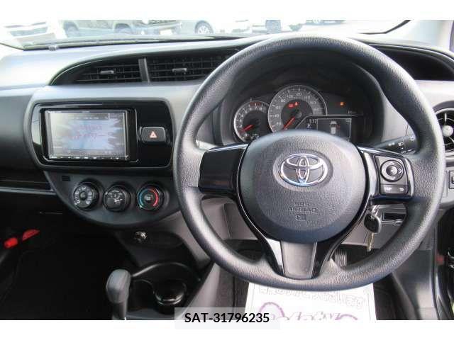 Toyota VITZ 2019-06 370153-7