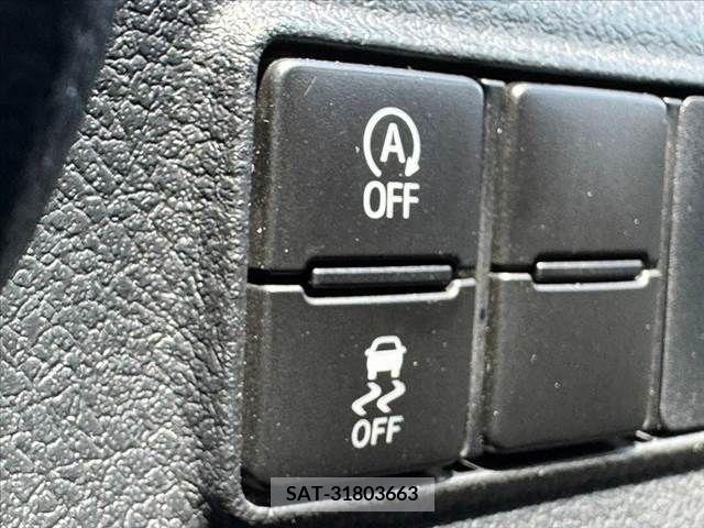 Toyota SIENTA 2016-03 325968-5