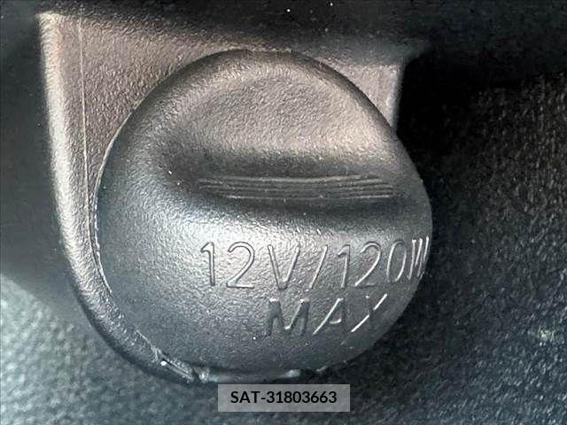 Toyota SIENTA 2016-03 325968-27