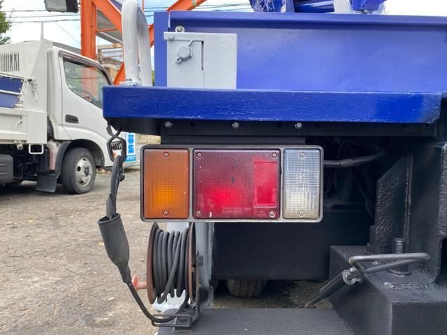 Isuzu ELF TRUCK 2007-06 25177-25