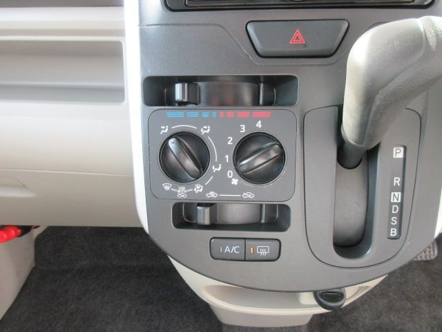 Daihatsu TANTO 2014-06 965-17