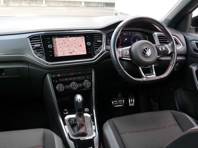 VolksWagen ARTEON 2021-07 11560-1