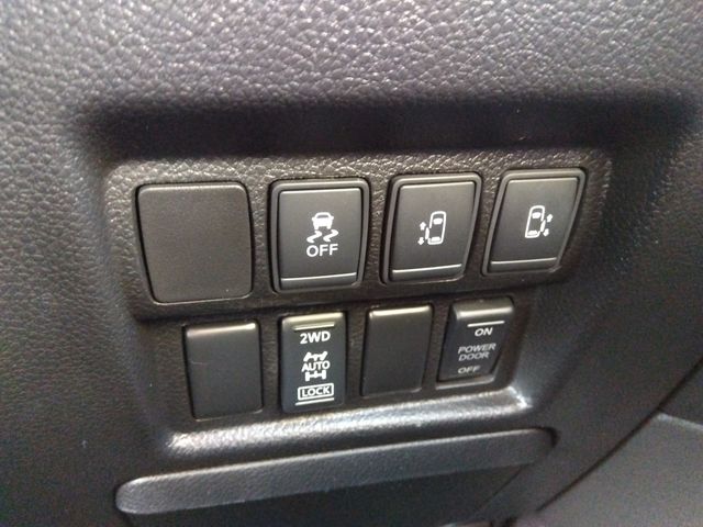 Nissan ELGRAND 2014-03 182886-15