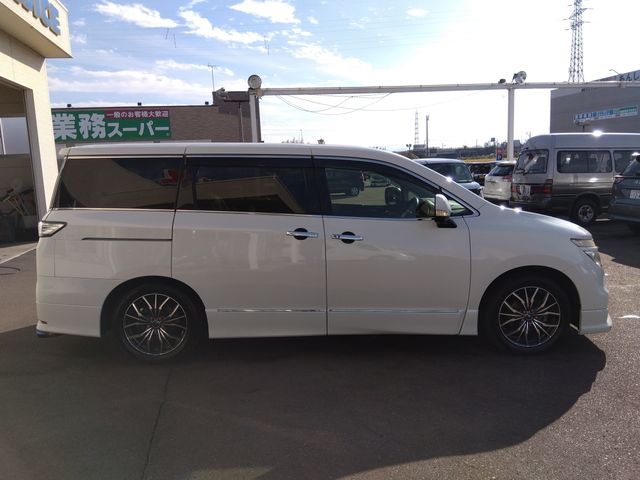 Nissan ELGRAND 2014-03 182886-3
