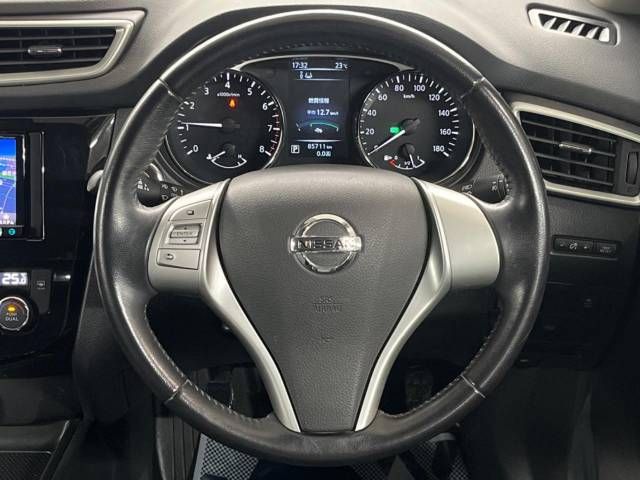 Nissan X-TRAIL 2017-02 10396-11
