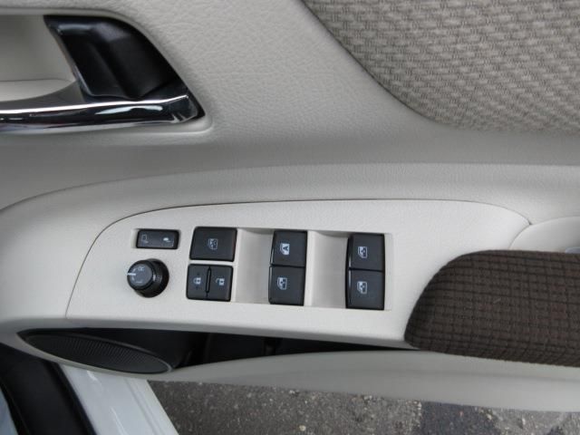 Toyota SIENTA 2016-08 19846-20