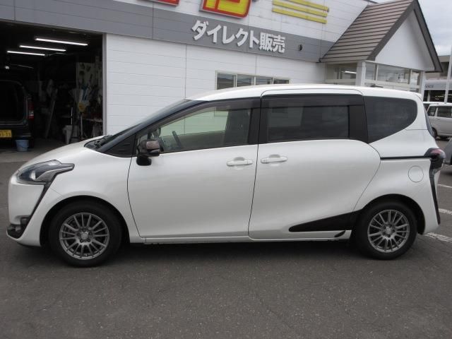 Toyota SIENTA 2016-08 19846-7
