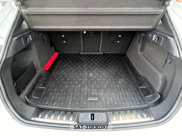 Jaguar F-PACE 2022-09 273166-18