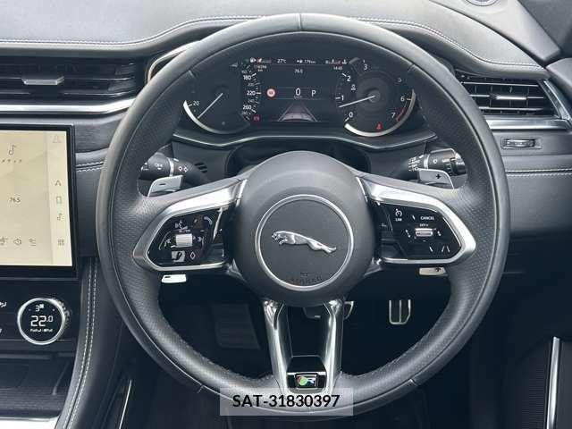 Jaguar F-PACE 2022-09 273166-11