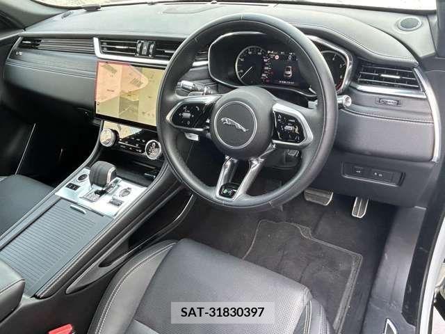 Jaguar F-PACE 2022-09 273166-1