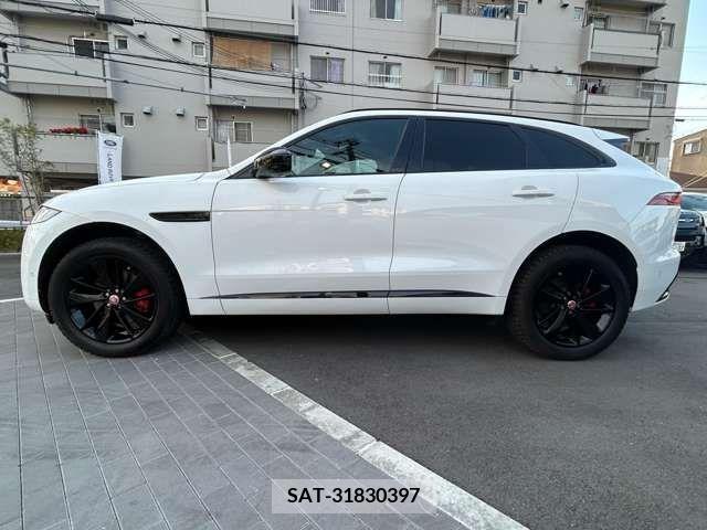 Jaguar F-PACE 2022-09 273166-4
