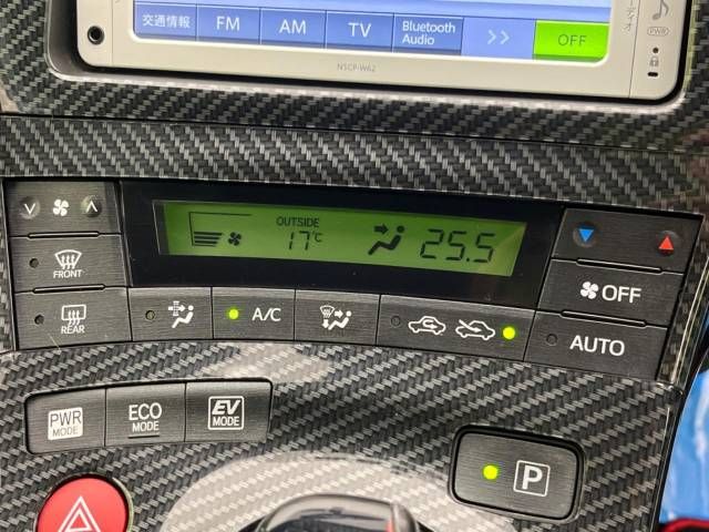 Toyota PRIUS 2013-09 193945-7