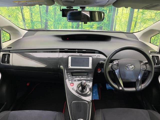 Toyota PRIUS 2013-09 193945-1