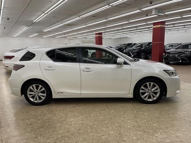 Lexus CT 2014-03 182967-3
