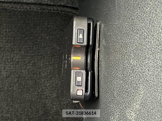 Nissan NOTE 2019-05 302453-7
