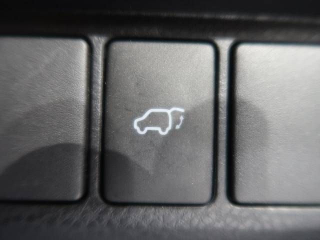 Toyota HARRIER 2018-03 184200-8