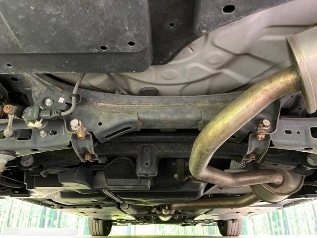 Toyota AURIS 2013-08 18638-19