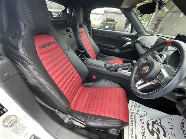 Abarth 124 Spider 2016-12 11640-8