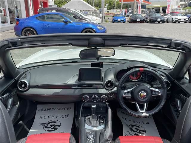Abarth 124 Spider 2016-12 11640-1