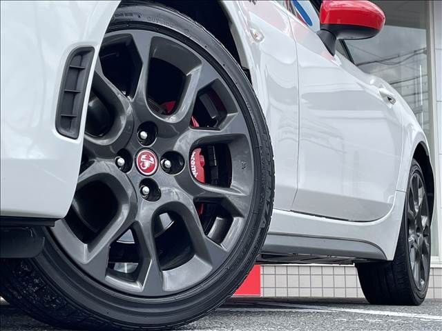 Abarth 124 Spider 2016-12 11640-14
