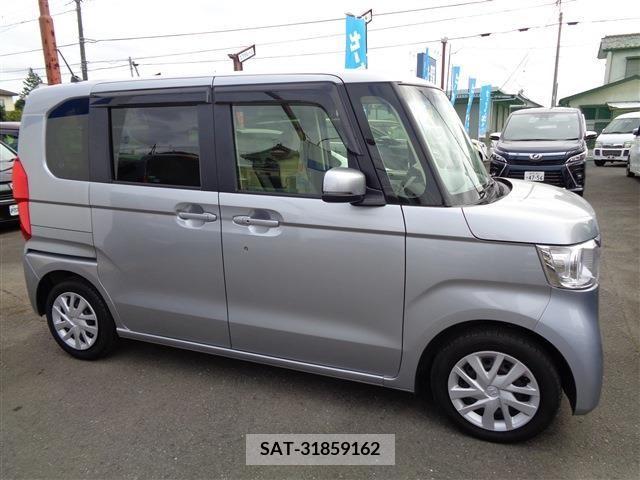 Honda N BOX 2019-08 256687-2