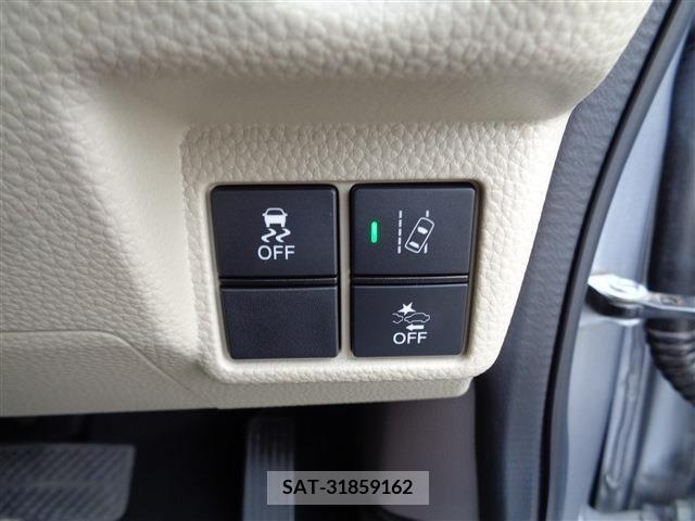 Honda N BOX 2019-08 256687-17