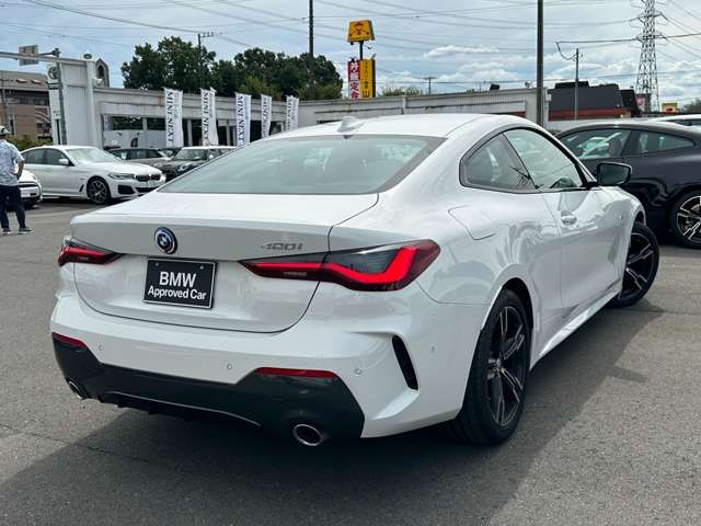 Bmw 4 SERIES 2023-03 27985-7