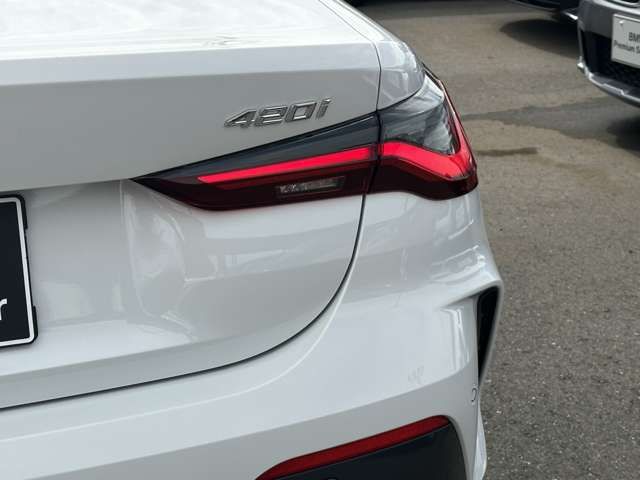 Bmw 4 SERIES 2023-03 27985-16