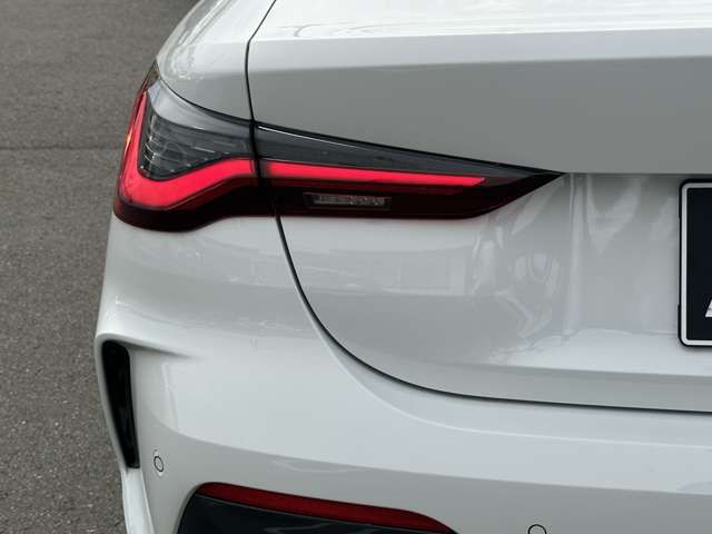 Bmw 4 SERIES 2023-03 27985-15