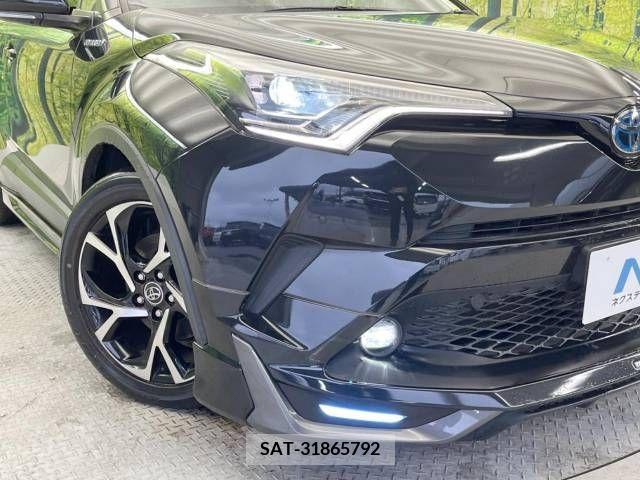 Toyota C-HR 2018-12 210437-13