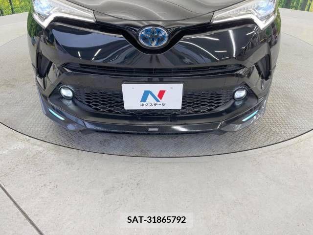 Toyota C-HR 2018-12 210437-2
