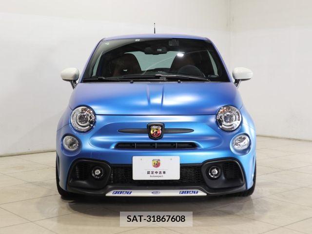 Abarth 595 2022-04 371644-1