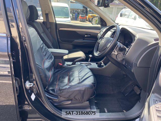 Mitsubishi OUTLANDER 2014-03 384552-9