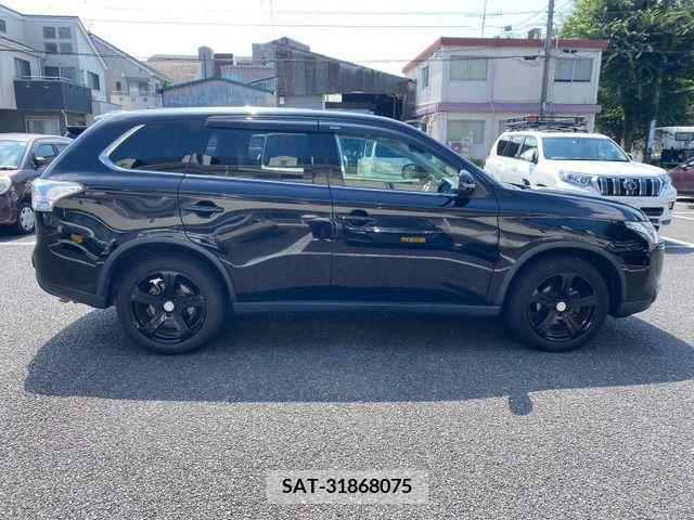 Mitsubishi OUTLANDER 2014-03 384552-6