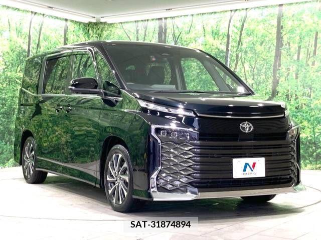 Toyota VOXY 2022-10 374059-16