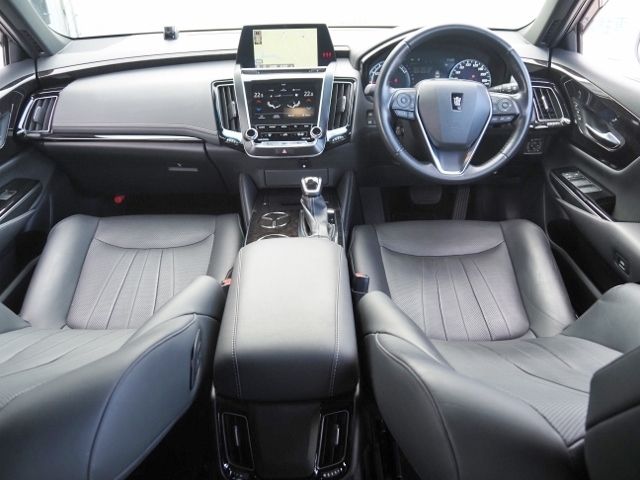 Toyota CROWN SEDAN 2018-09 28361-11