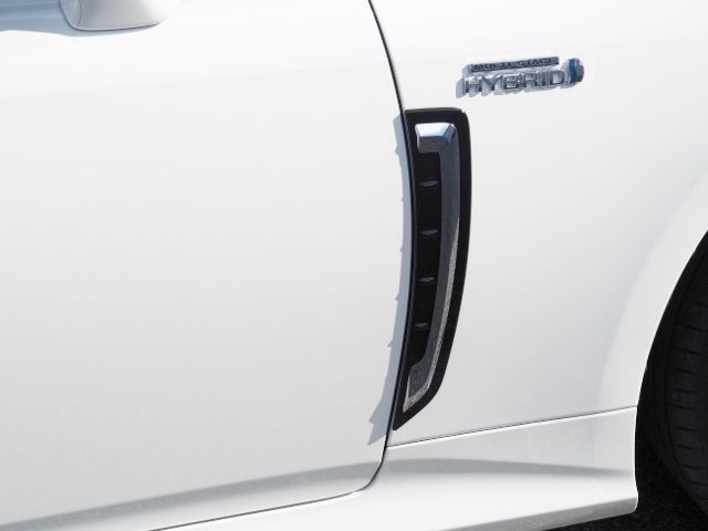 Toyota CROWN SEDAN 2018-09 28361-7