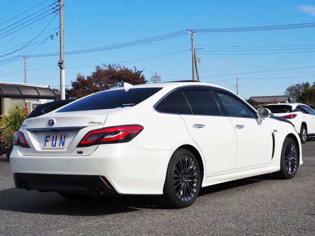 Toyota CROWN SEDAN 2018-09 28361-4