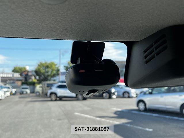 Suzuki SPACIA 2019-12 330214-12