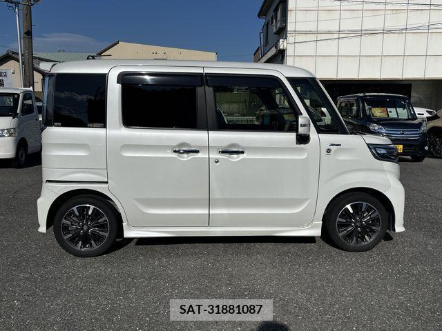 Suzuki SPACIA 2019-12 330214-22