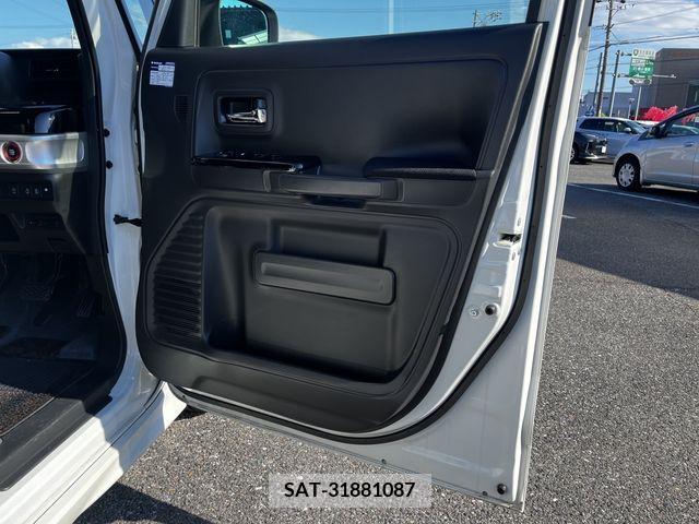 Suzuki SPACIA 2019-12 330214-16